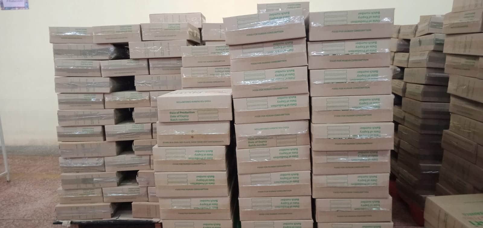 Go Africa® Raw Macadamia Nuts (Vacuum sealed foiled) 11.34kg / 25lbs (Sold Per MT)